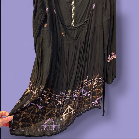 Free People Rhiannon Black Purple Boho Embroidered Dress - Sz Medium EUC - Picture 5 of 9